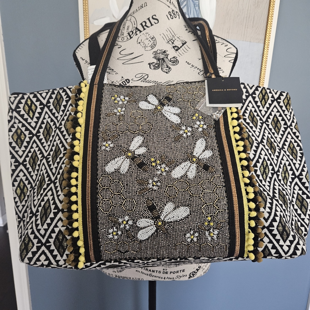 America And Beyond Oversized Bee Patterned Tote Bag W/ Yellow Accents